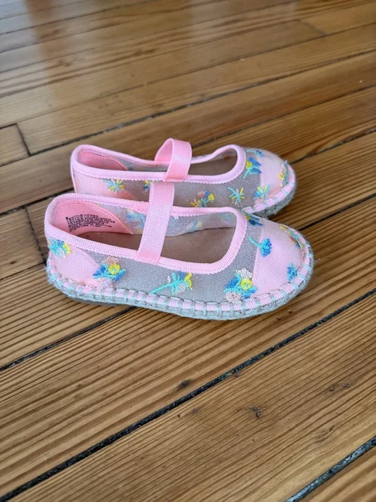 NWOT Cat & Jack Pink Floral Mesh Mary Jane Espadrille Sz 6 - Picture 5 of 6